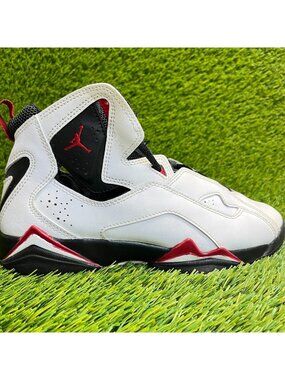 Nike Air Jordan True Flight Boys Size 6.5Y White Athletic Leather Shoes Sneakers